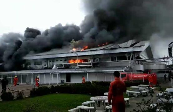 ไฟฟ้าลัดวงจร